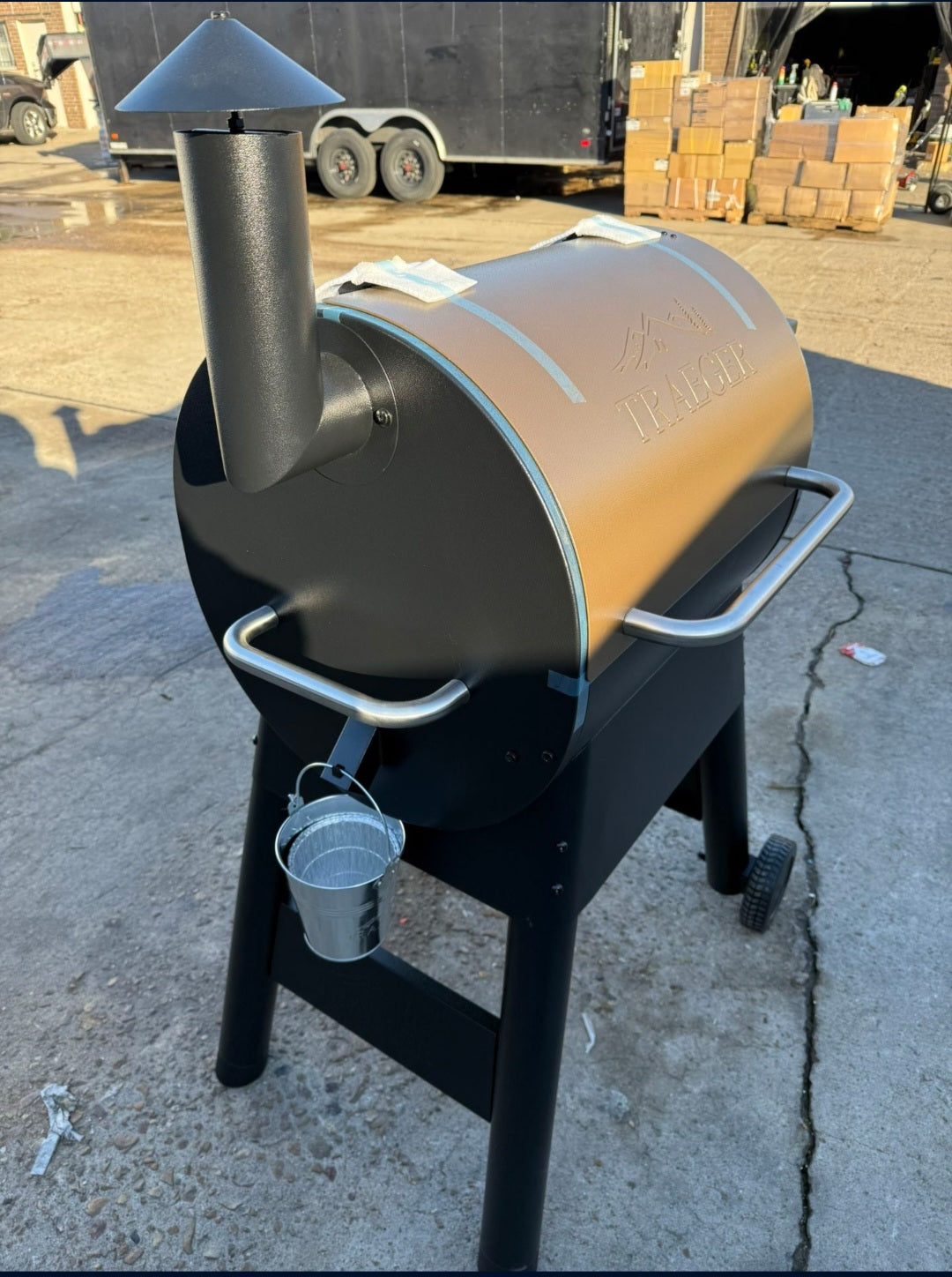 Traeger Pro 575 Wifi Pellet Grill and Smoker in Bronze